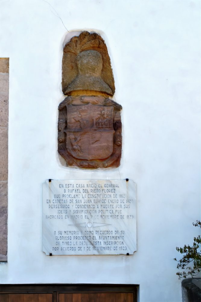 Spanish Heritage - del-Riego-House-Coat-of-Arms-Tunia