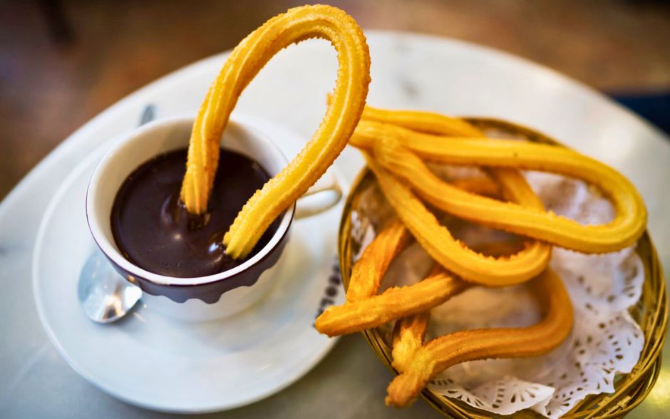 Winter Dishes in Spain - Churros con Chocolate
